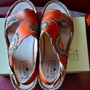 New Spring Step L'Artiste Judy B Sandal